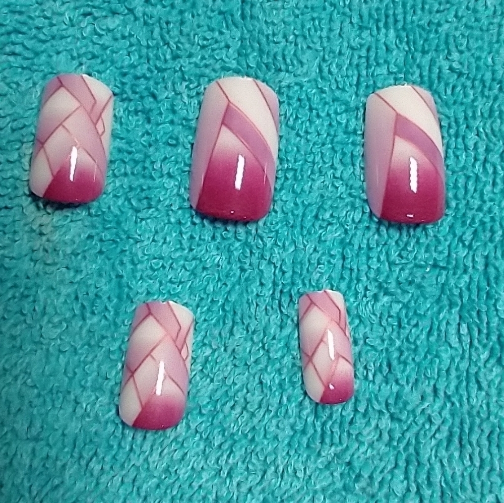 Press on nails pink white art nail set